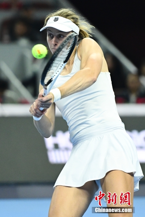 中向每个人 中向每个人