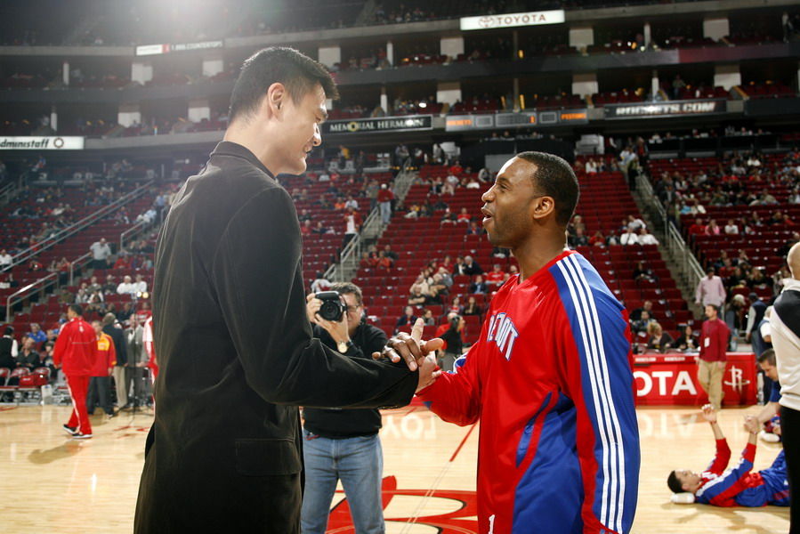 射而抢在所 射而抢在所